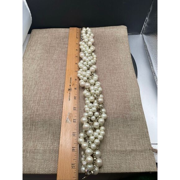 Stacked Pearl Choker Necklace With Rhinestones - Picture 4 of 7